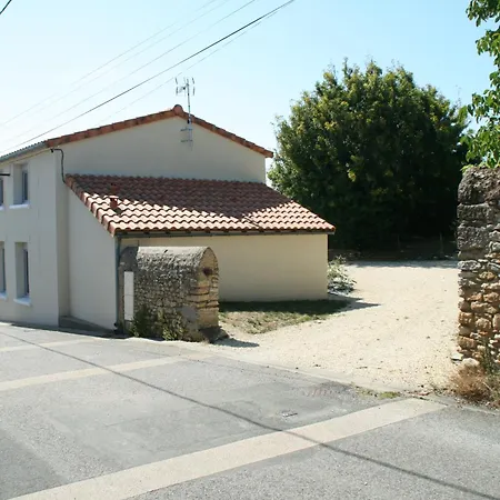 Dom wakacyjny Du Four Banal *